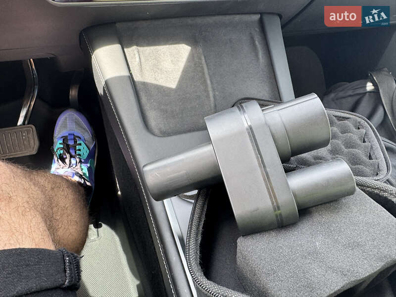 Позашляховик / Кросовер Tesla Model Y 2021 в Києві