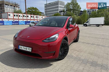 Внедорожник / Кроссовер Tesla Model Y 2021 в 