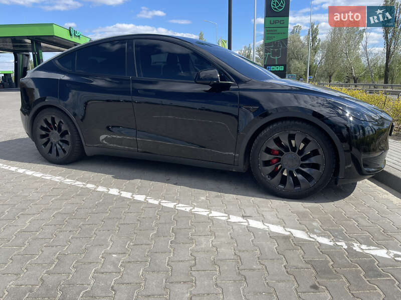 Внедорожник / Кроссовер Tesla Model Y 2022 в 