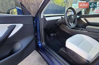Внедорожник / Кроссовер Tesla Model Y 2020 в 
