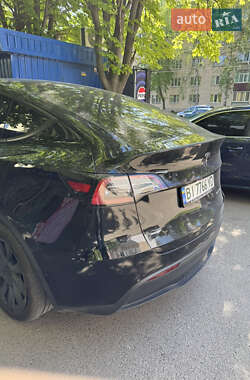Внедорожник / Кроссовер Tesla Model Y 2022 в 