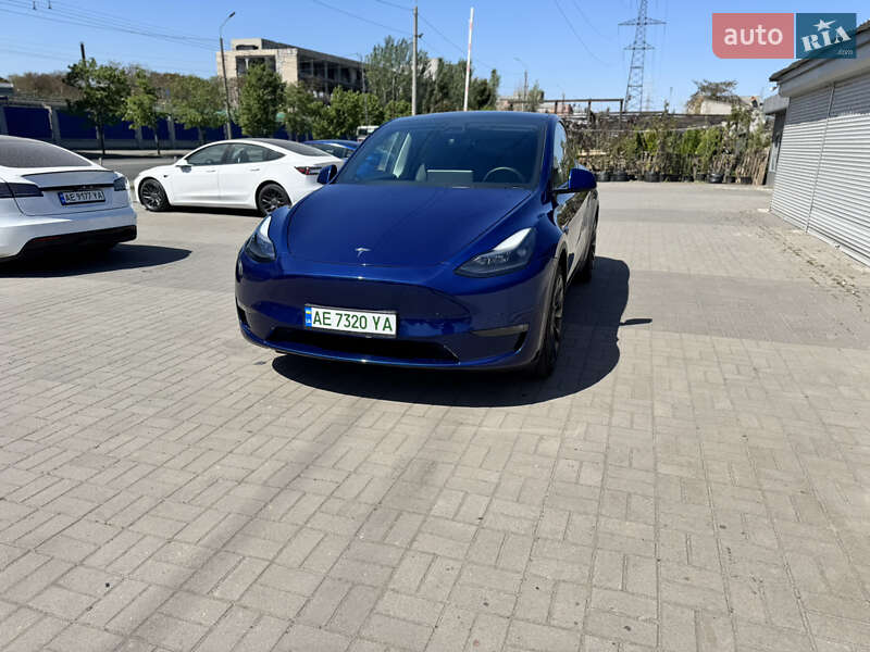 Позашляховик / Кросовер Tesla Model Y 2023 в Дніпрі