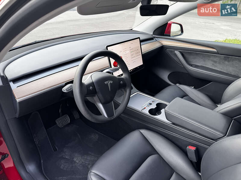 Позашляховик / Кросовер Tesla Model Y 2023 в Дніпрі фото 5 Позашляховик / Кросовер Tesla Model Y 2023 в Дніпрі