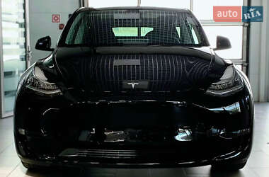 Внедорожник / Кроссовер Tesla Model Y 2023 в 