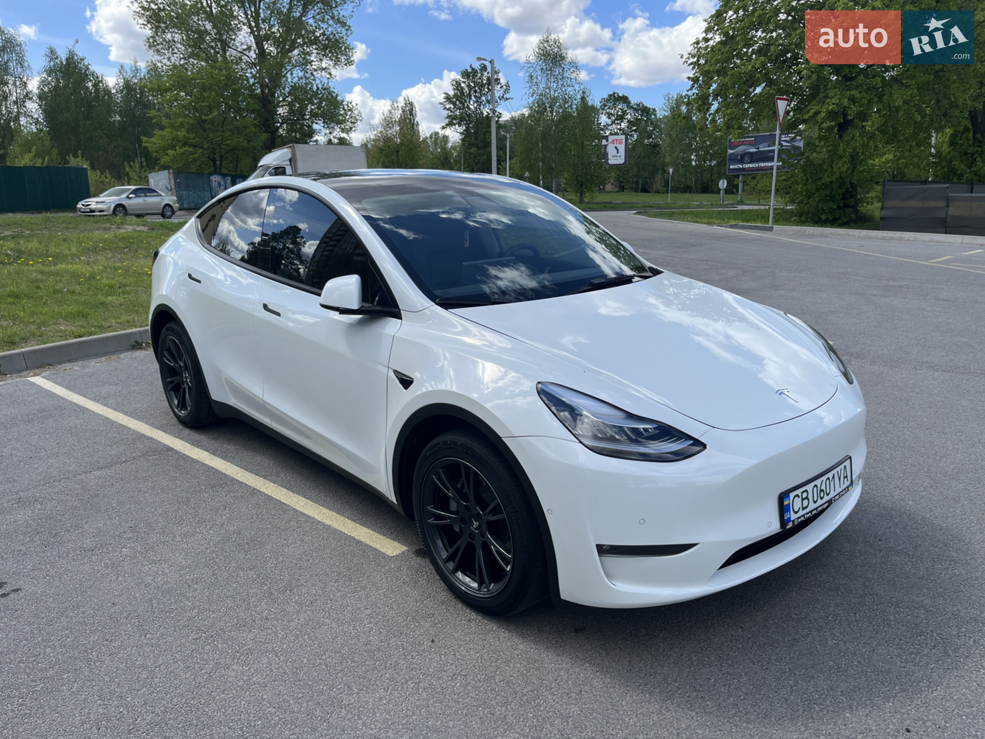 2021 Tesla Model Y - фото 1
