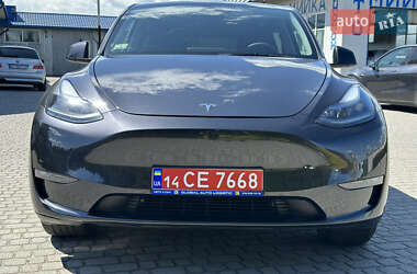 Позашляховик / Кросовер Tesla Model Y 2024 в 