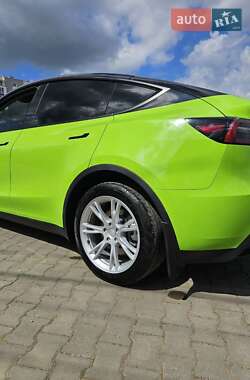 Внедорожник / Кроссовер Tesla Model Y 2023 в 