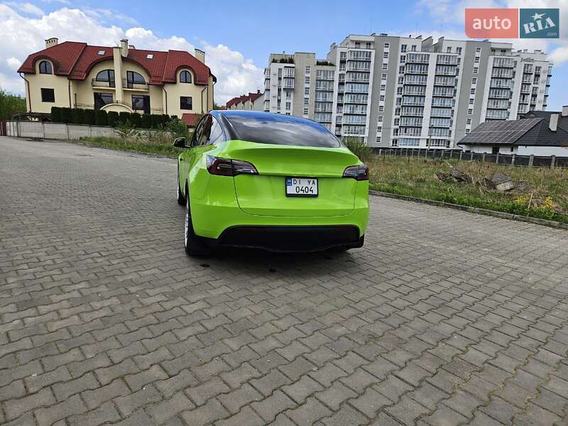 Позашляховик / Кросовер Tesla Model Y 2023 в Трускавці