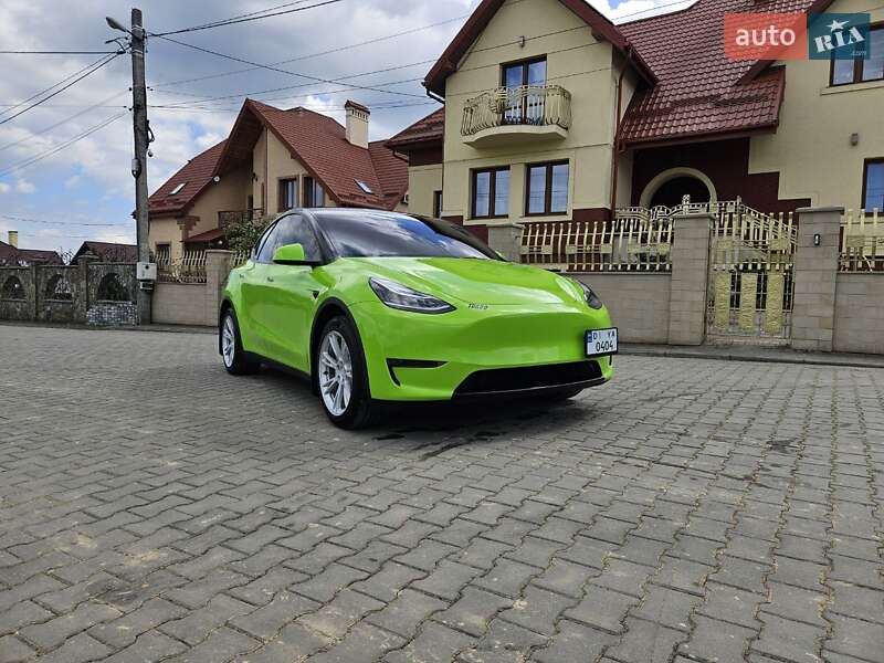 Позашляховик / Кросовер Tesla Model Y 2023 в Трускавці