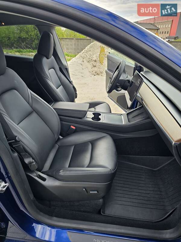Позашляховик / Кросовер Tesla Model Y 2022 в Львові фото 7 Позашляховик / Кросовер Tesla Model Y 2022 в Львові