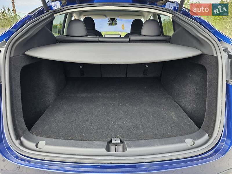 Позашляховик / Кросовер Tesla Model Y 2022 в Львові фото 17 Позашляховик / Кросовер Tesla Model Y 2022 в Львові