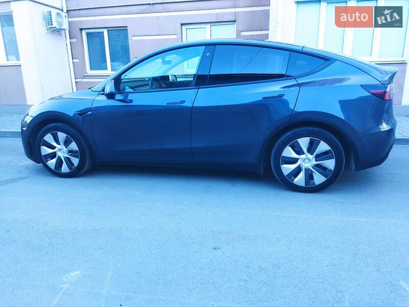Внедорожник / Кроссовер Tesla Model Y 2020 в Тараще