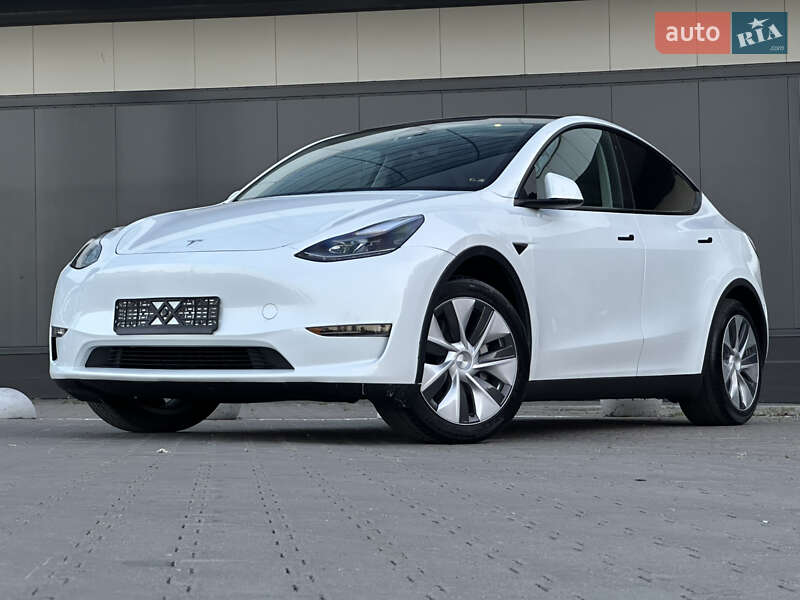 Внедорожник / Кроссовер Tesla Model Y 2023 в Киеве