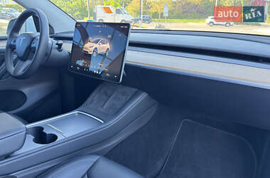 Внедорожник / Кроссовер Tesla Model Y 2022 в 