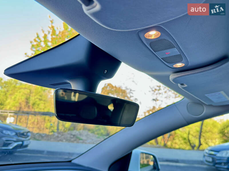 Позашляховик / Кросовер Tesla Model Y 2022 в Львові