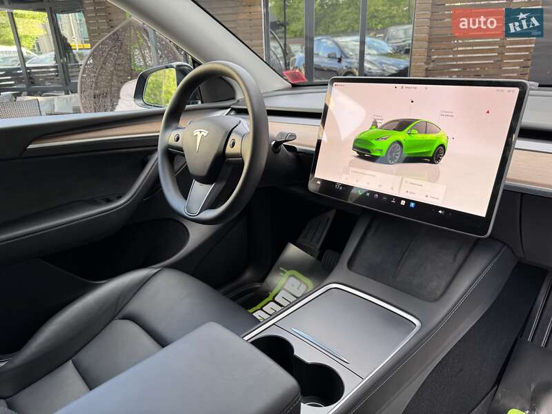Внедорожник / Кроссовер Tesla Model Y 2023 в Киеве