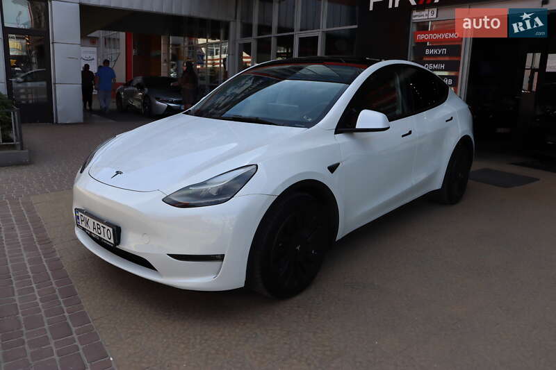 Позашляховик / Кросовер Tesla Model Y 2023 в Львові