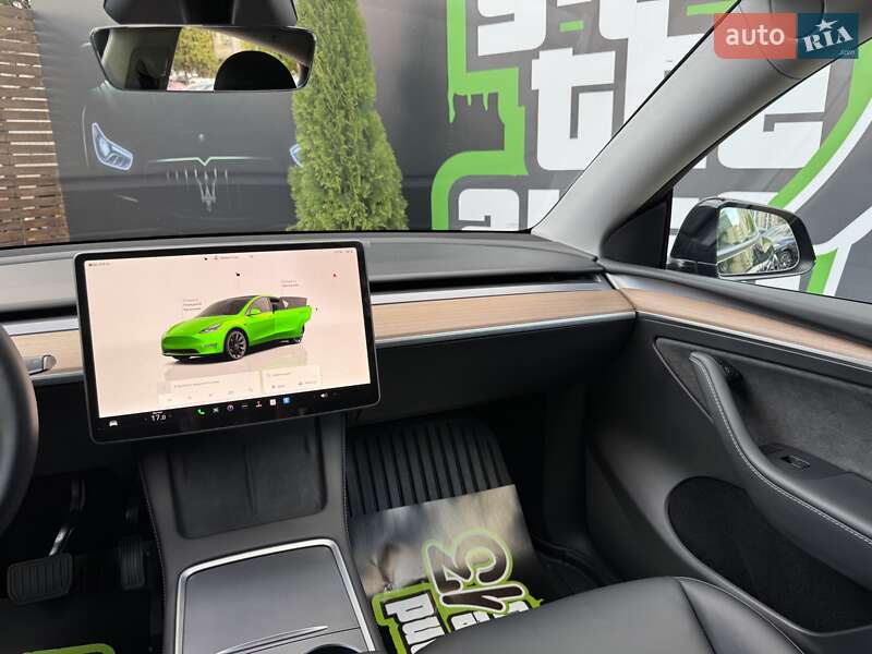Внедорожник / Кроссовер Tesla Model Y 2023 в Киеве