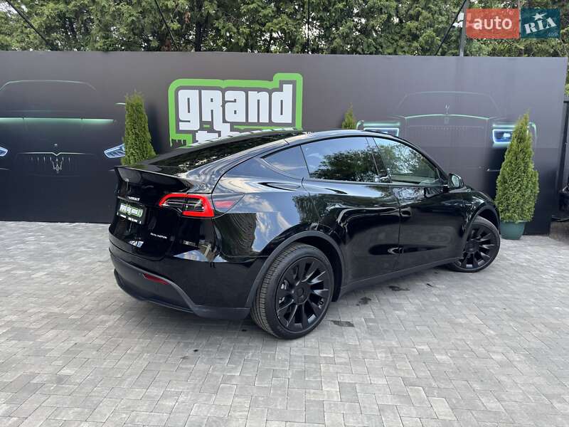 Внедорожник / Кроссовер Tesla Model Y 2023 в Киеве