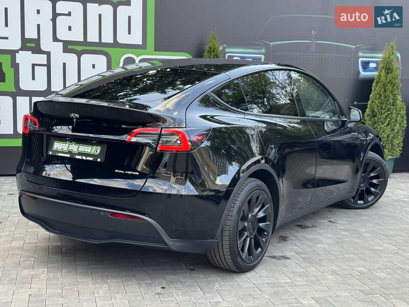 Внедорожник / Кроссовер Tesla Model Y 2023 в Киеве