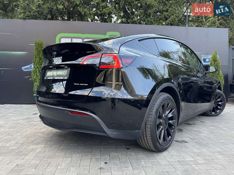 Внедорожник / Кроссовер Tesla Model Y 2023 в Киеве