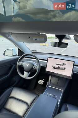 Внедорожник / Кроссовер Tesla Model Y 2022 в 