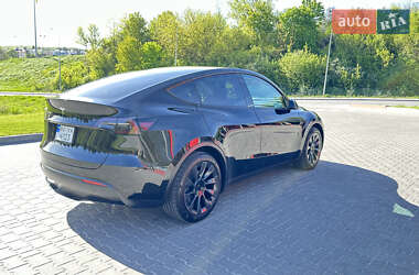 Внедорожник / Кроссовер Tesla Model Y 2022 в 