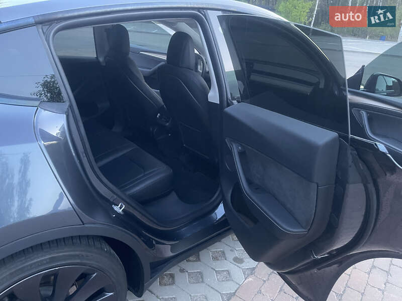Позашляховик / Кросовер Tesla Model Y 2022 в Києві