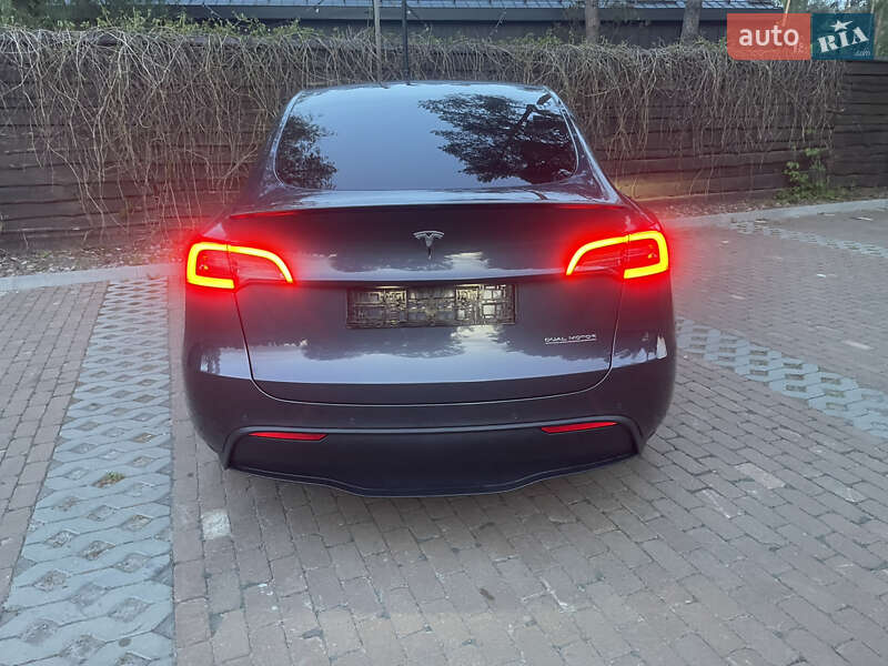 Позашляховик / Кросовер Tesla Model Y 2022 в Києві