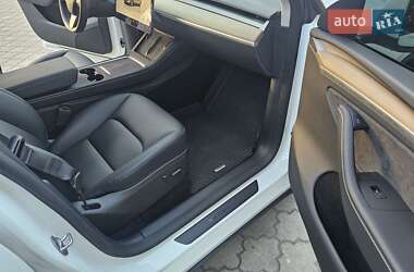 Внедорожник / Кроссовер Tesla Model Y 2023 в 