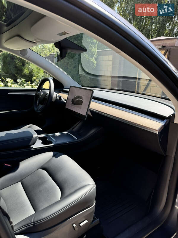 Позашляховик / Кросовер Tesla Model Y 2022 в Дніпрі