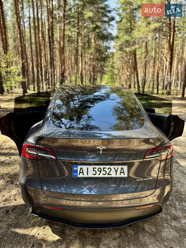 Внедорожник / Кроссовер Tesla Model Y 2023 в Киеве