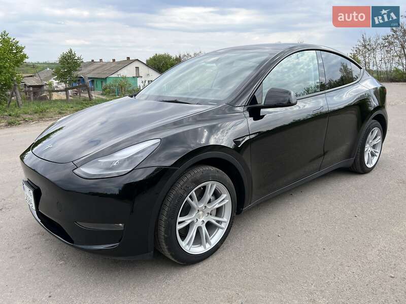 Внедорожник / Кроссовер Tesla Model Y 2023 в Киеве
