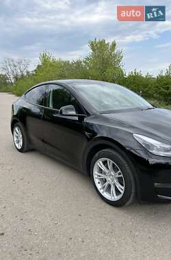 Внедорожник / Кроссовер Tesla Model Y 2023 в 
