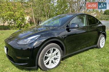 Внедорожник / Кроссовер Tesla Model Y 2023 в 