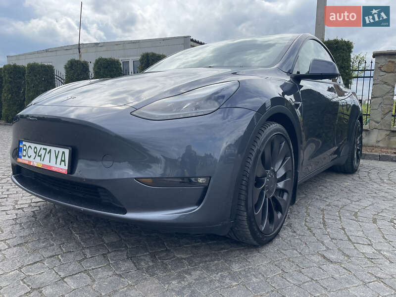 Tesla Model Y 2022