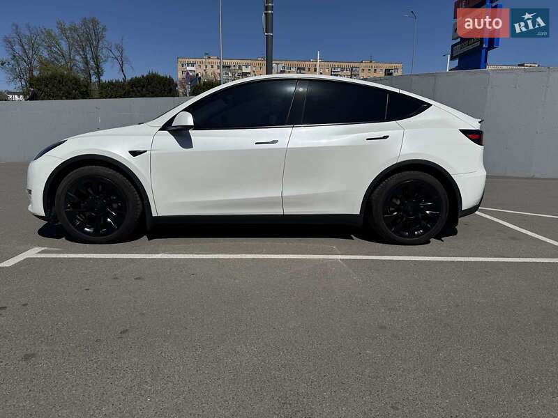 Внедорожник / Кроссовер Tesla Model Y 2021 в Полтаве