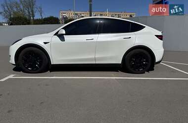 Внедорожник / Кроссовер Tesla Model Y 2021 в 