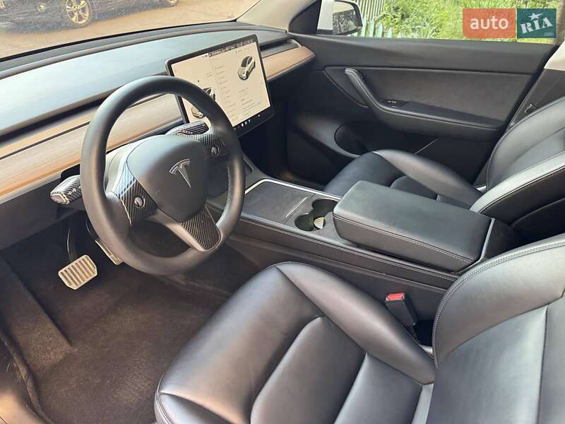 Внедорожник / Кроссовер Tesla Model Y 2021 в Полтаве