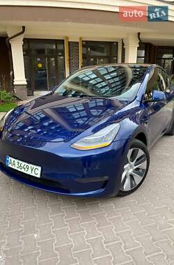 Позашляховик / Кросовер Tesla Model Y 2022 в 