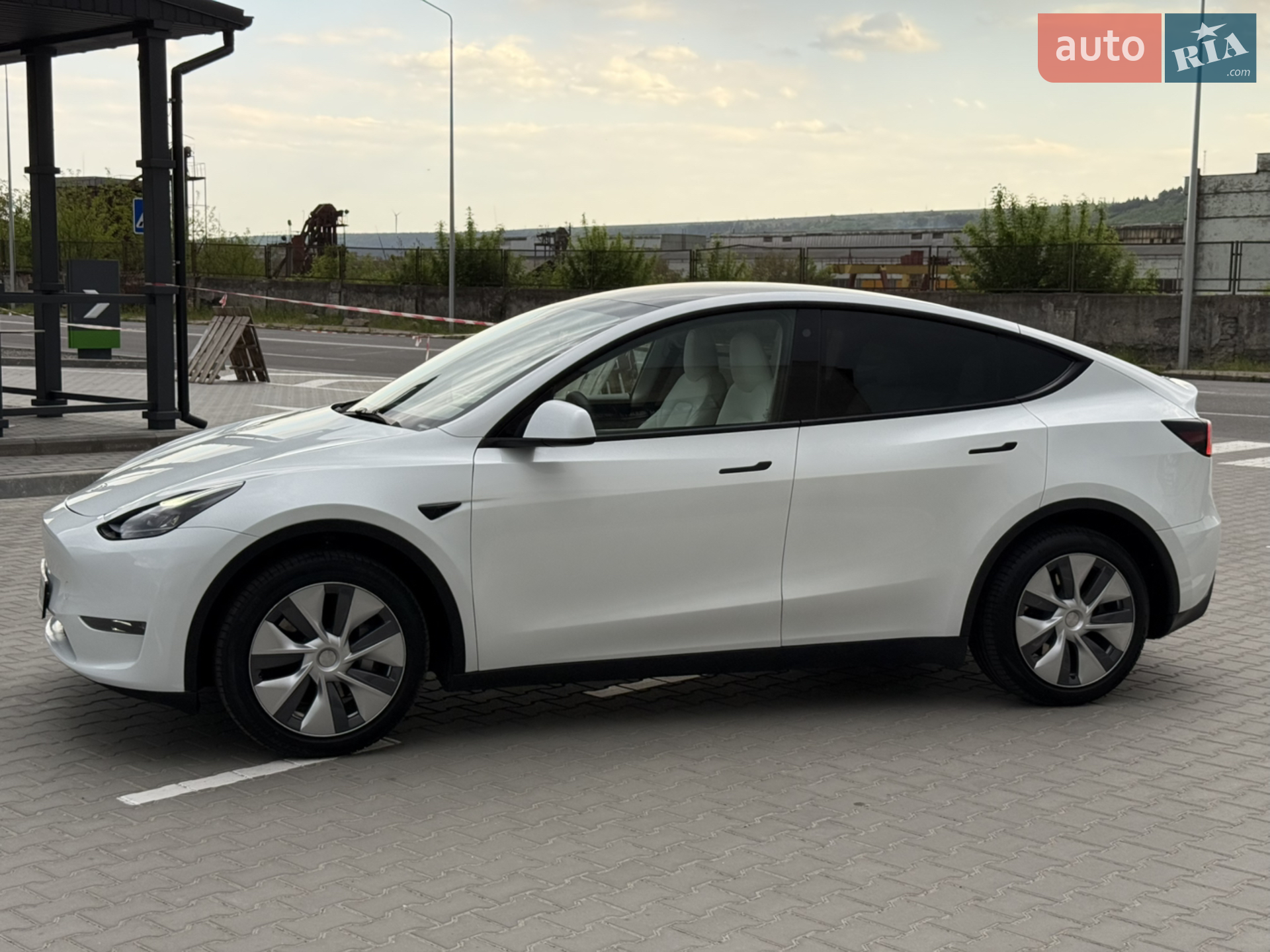 2023 Tesla Model Y - мініатюра 7