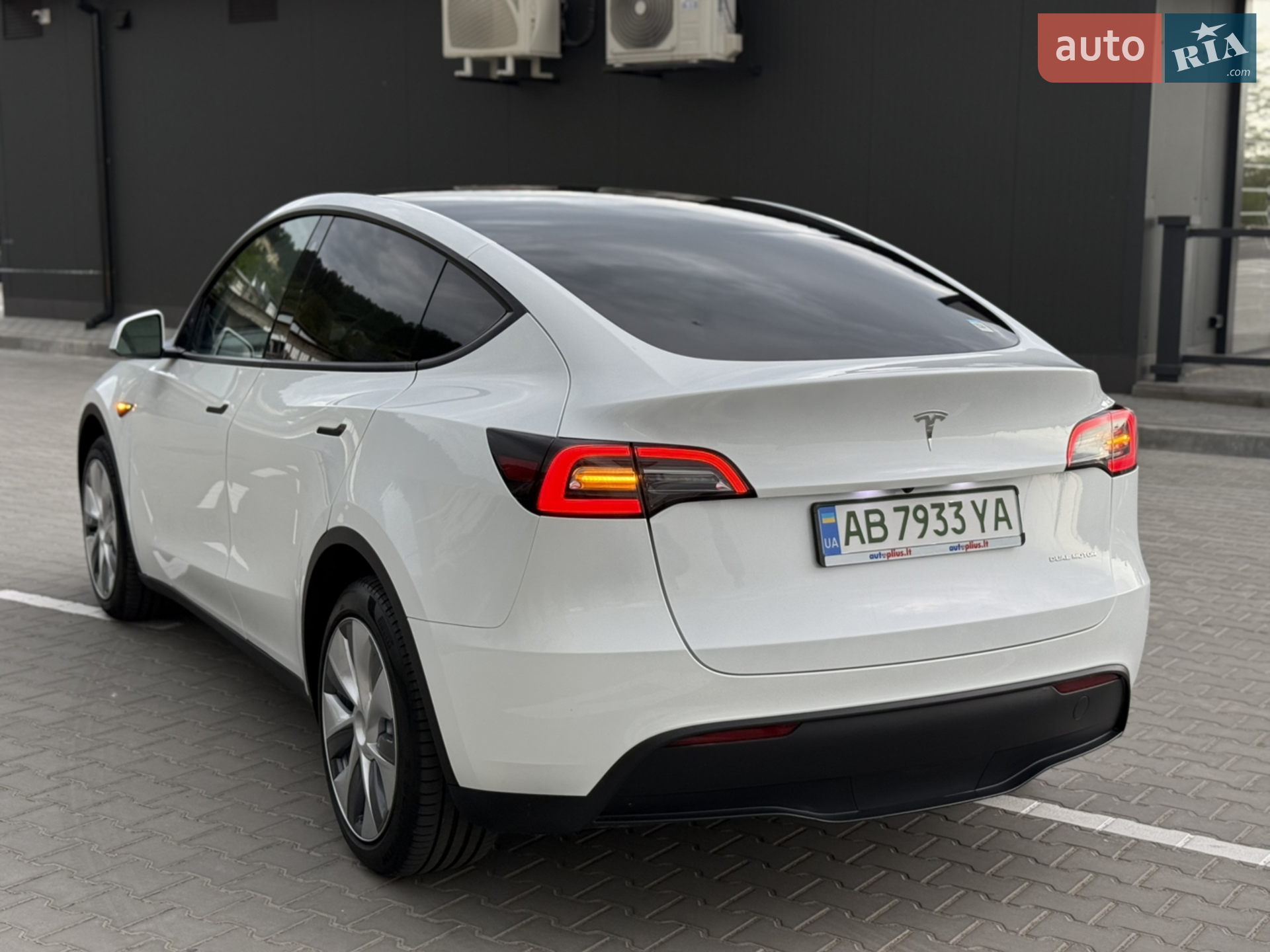 2023 Tesla Model Y - мініатюра 22