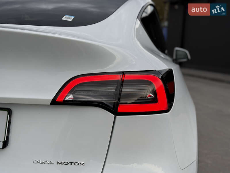 Внедорожник / Кроссовер Tesla Model Y 2023 в Виннице