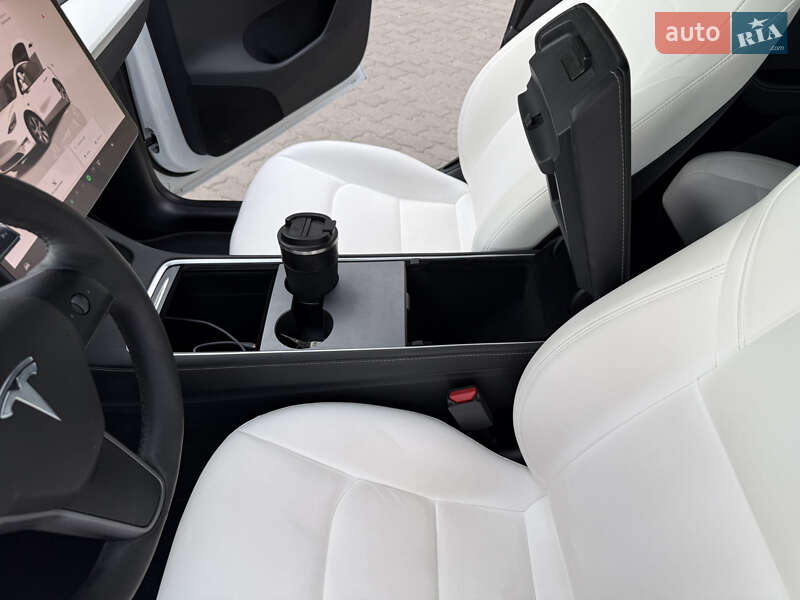 Внедорожник / Кроссовер Tesla Model Y 2023 в Виннице