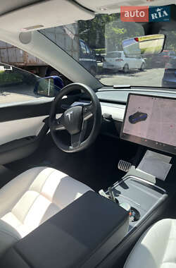 Внедорожник / Кроссовер Tesla Model Y 2022 в 