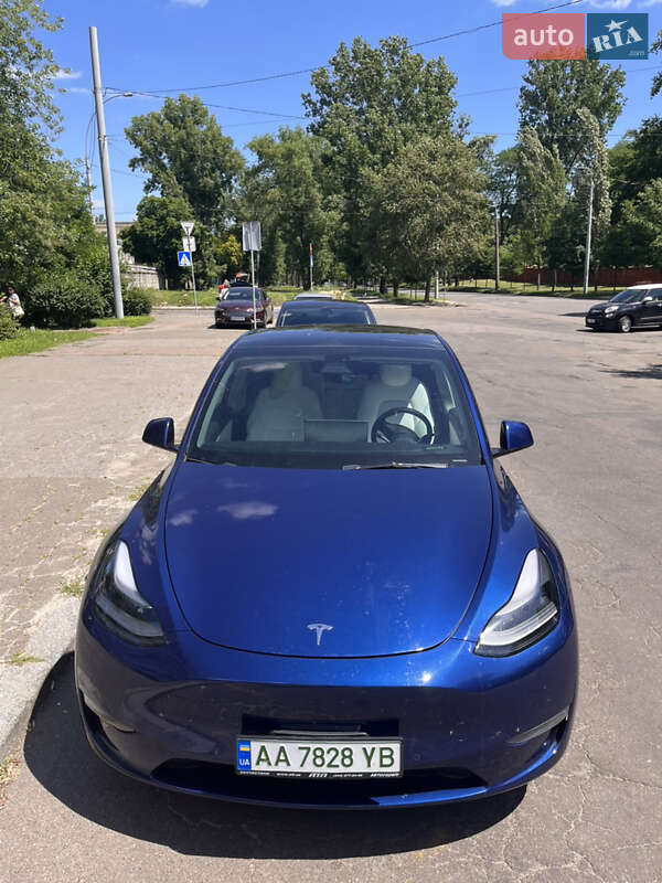 Внедорожник / Кроссовер Tesla Model Y 2022 в Киеве