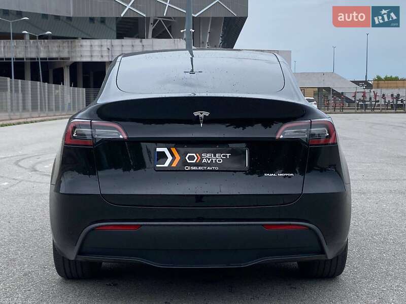 Внедорожник / Кроссовер Tesla Model Y 2023 в Львове