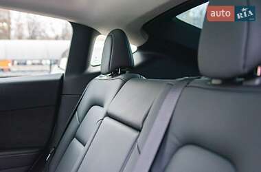Позашляховик / Кросовер Tesla Model Y 2022 в 