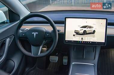 Позашляховик / Кросовер Tesla Model Y 2022 в 