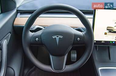 Позашляховик / Кросовер Tesla Model Y 2022 в 
